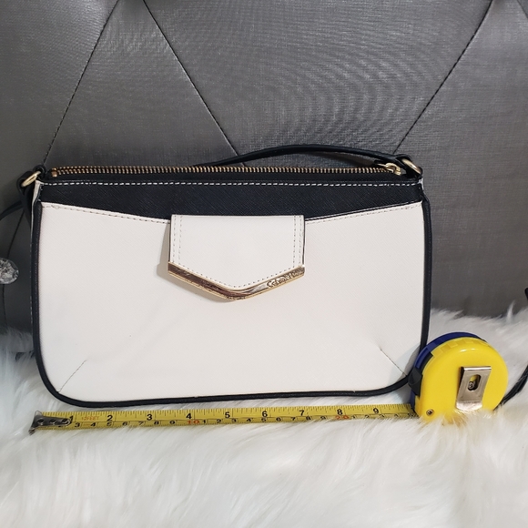 Calvin Klein white crossbody bag - Picture 14 of 16